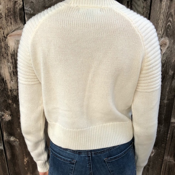 Ivory Sweater - Picture 2 of 4